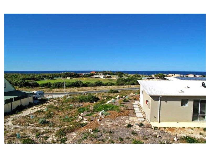 28 Edwards Street, Seabird WA 6042