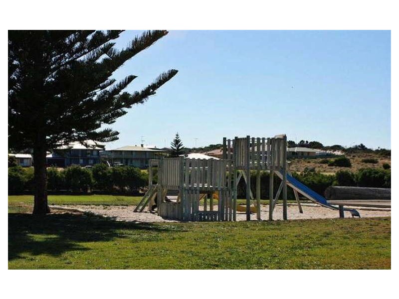 28 Edwards Street, Seabird WA 6042