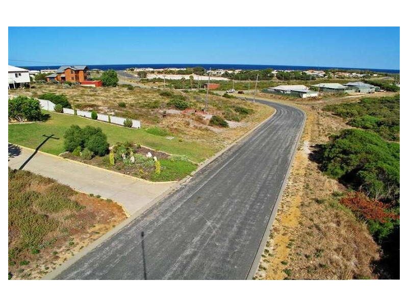 28 Edwards Street, Seabird WA 6042