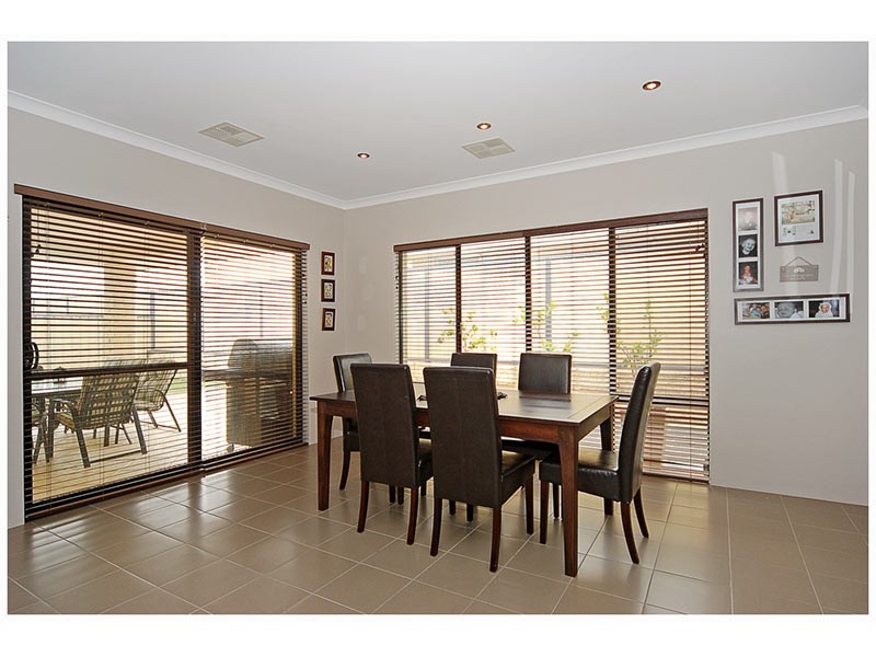 40 Meneguz Drive, Tapping WA 6065