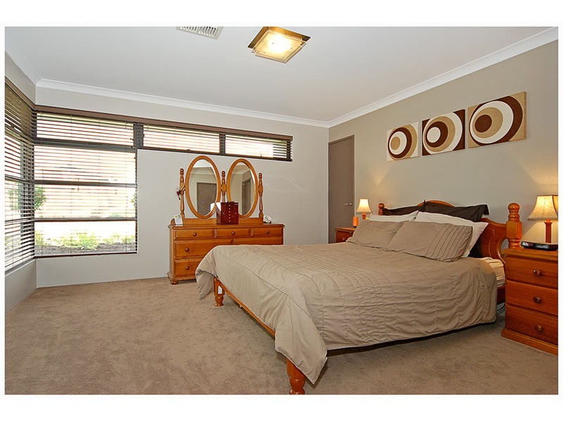 40 Meneguz Drive, Tapping WA 6065