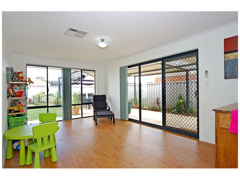 29  Compar Road, Banksia Grove WA 6031