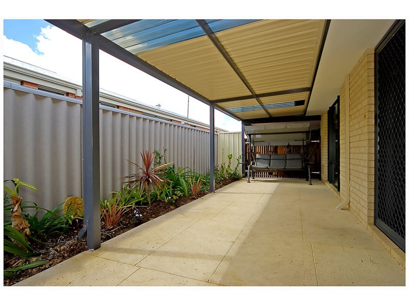 29  Compar Road, Banksia Grove WA 6031