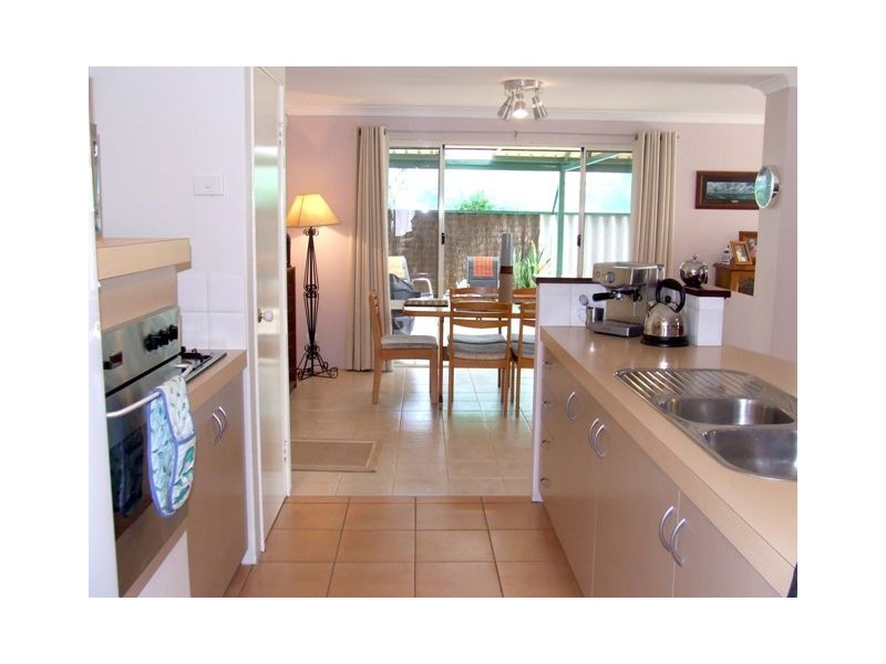 33 St Stephens Cr, Tapping WA 6065