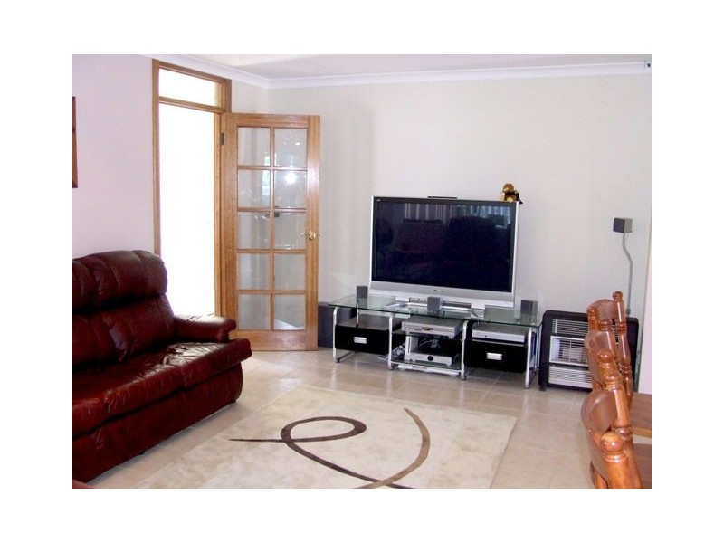 33 St Stephens Cr, Tapping WA 6065