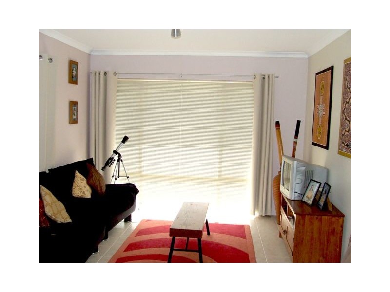 33 St Stephens Cr, Tapping WA 6065