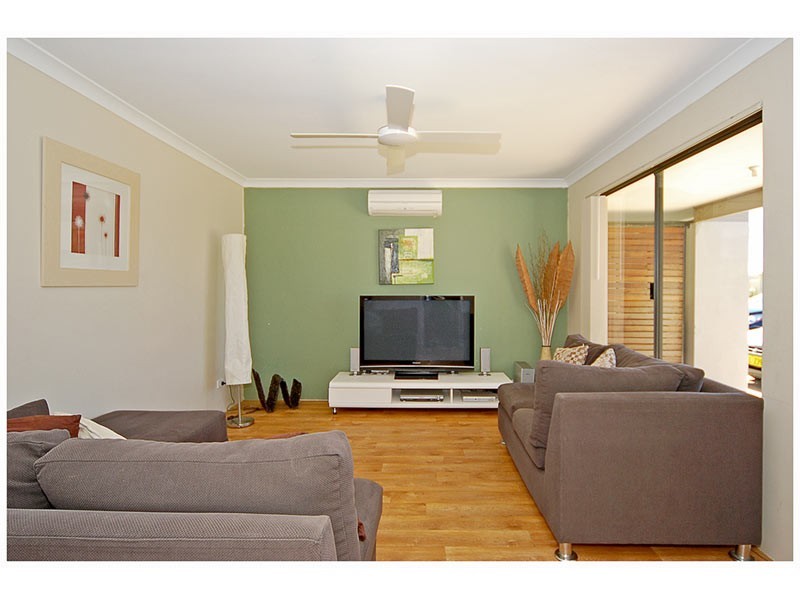 17 Colwyn Loop, Tapping WA 6065