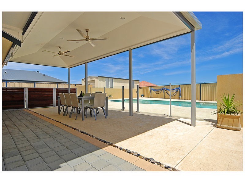 74 Clarkson Avenue, Tapping WA 6065