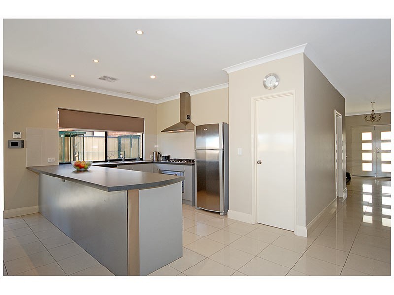 74 Clarkson Avenue, Tapping WA 6065