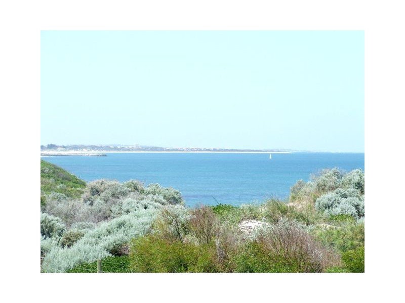 5 Fourmile Avenue, Burns Beach WA 6028