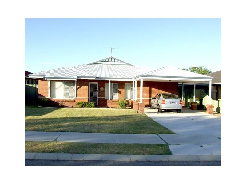 11 Brunswick Circuit, Banksia Grove WA 6031