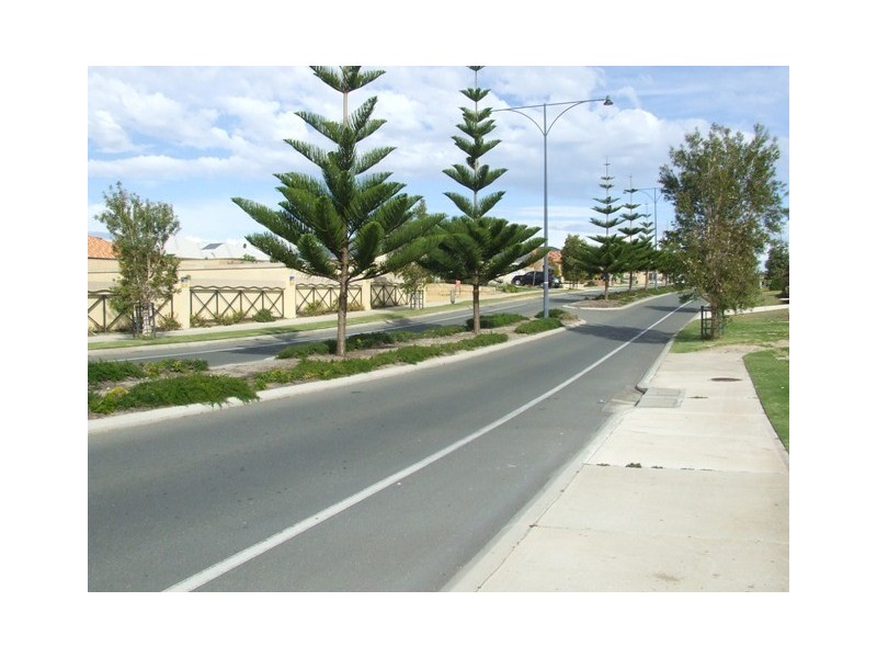 Lot 1007, 10 Hampshire Drive, Jindalee WA 6036