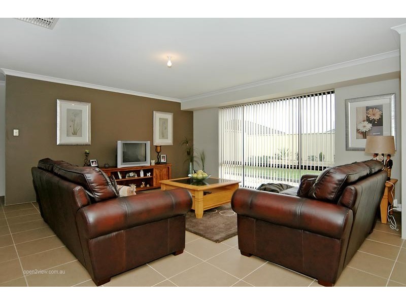 7 Coolidge Gardens, Tapping WA 6065