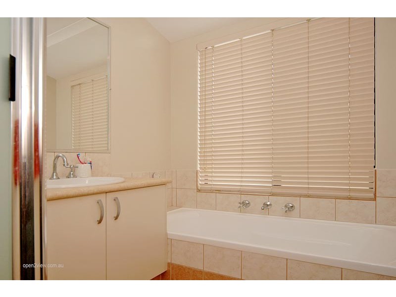 7 Coolidge Gardens, Tapping WA 6065