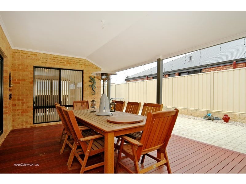 7 Coolidge Gardens, Tapping WA 6065