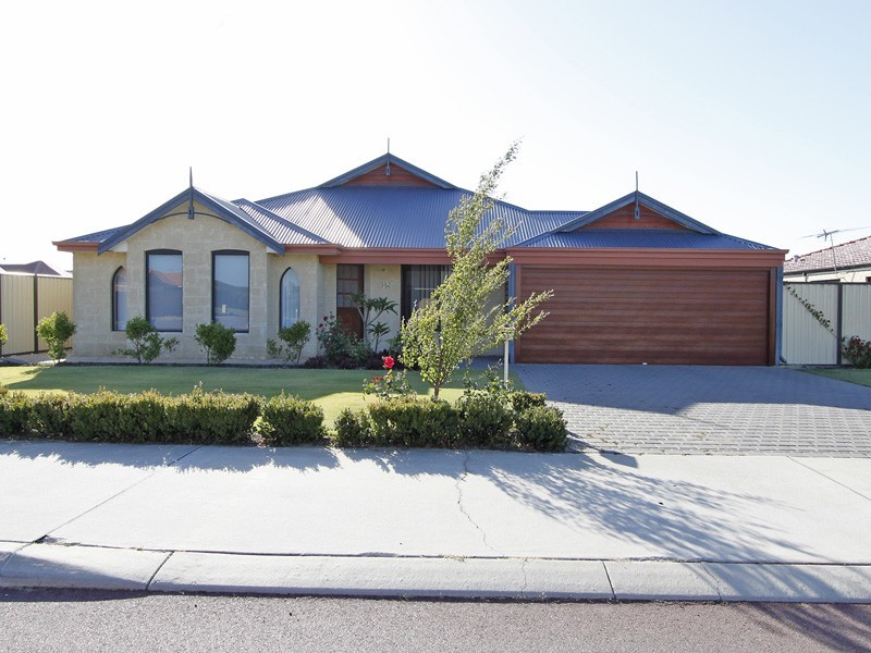 73 Tandara Fairway, Tapping WA 6065