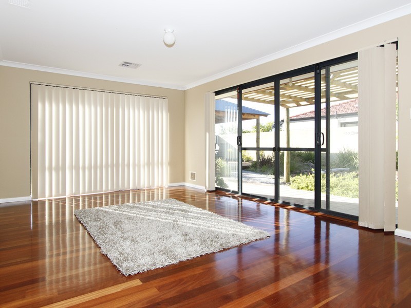 73 Tandara Fairway, Tapping WA 6065