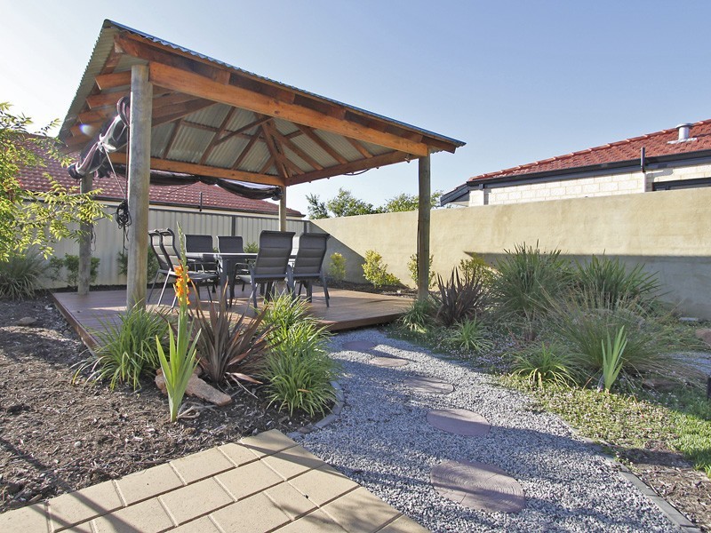 73 Tandara Fairway, Tapping WA 6065