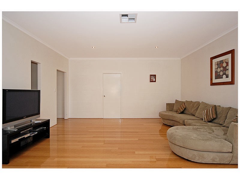 43 Tandara Fairway, Tapping WA 6065