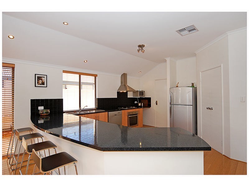 43 Tandara Fairway, Tapping WA 6065