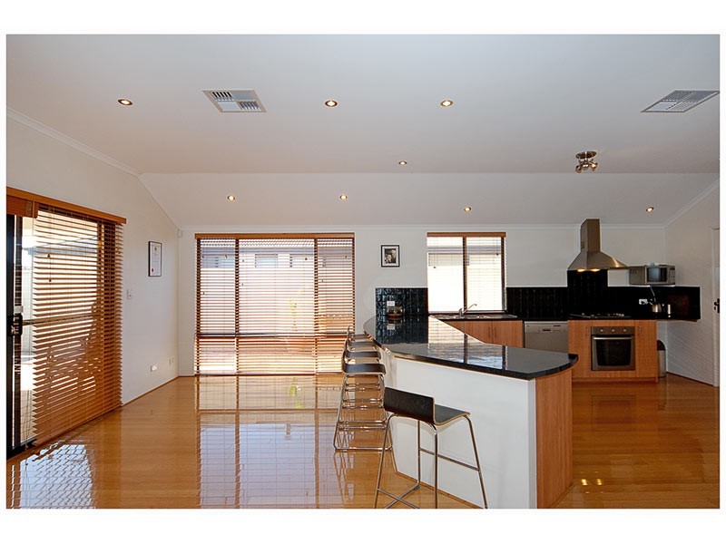 43 Tandara Fairway, Tapping WA 6065