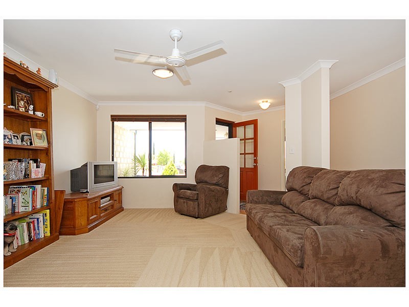 49 Innesvale Way, Carramar WA 6031