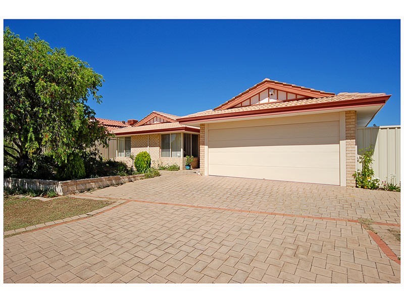 8 Grecian Lane, Currambine WA 6028