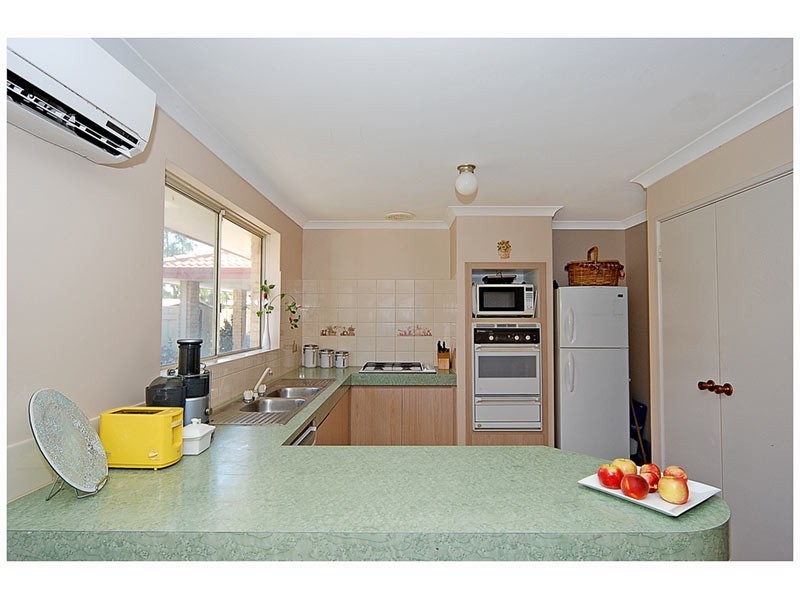 8 Grecian Lane, Currambine WA 6028