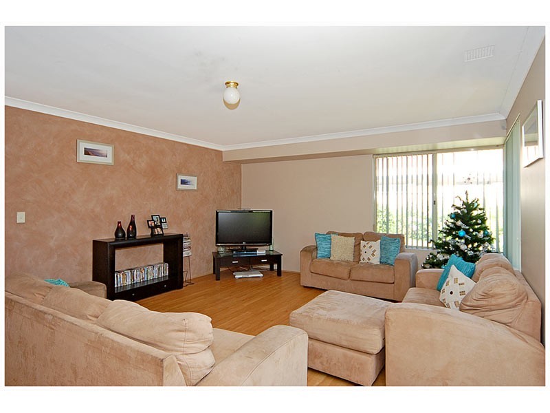 8 Grecian Lane, Currambine WA 6028