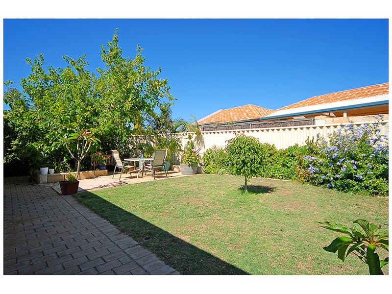 8 Grecian Lane, Currambine WA 6028