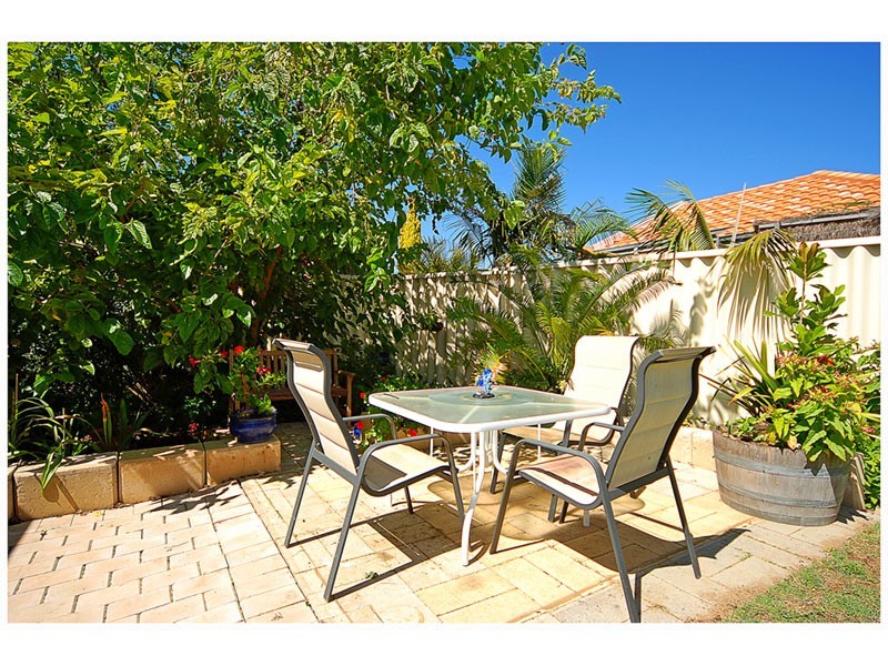 8 Grecian Lane, Currambine WA 6028