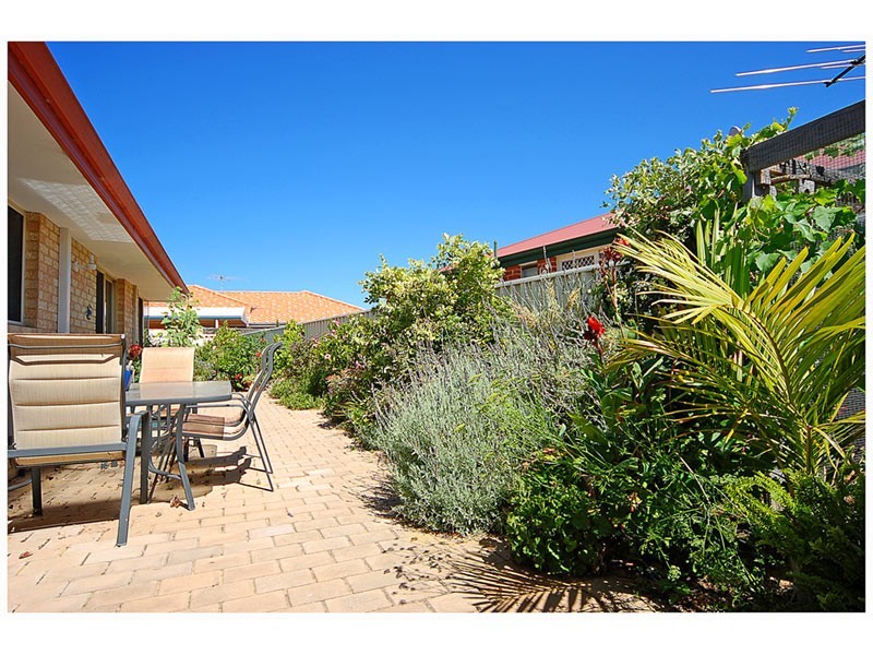 8 Grecian Lane, Currambine WA 6028