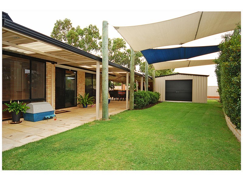 23 Sandilands Circuit, Tapping WA 6065