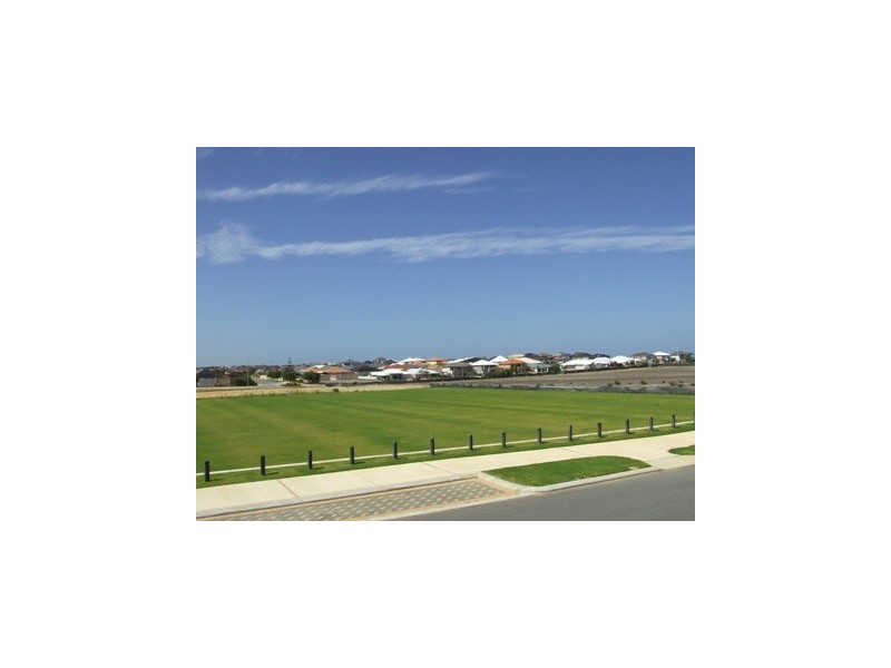 35 Mattingleys Approach, Burns Beach WA 6028