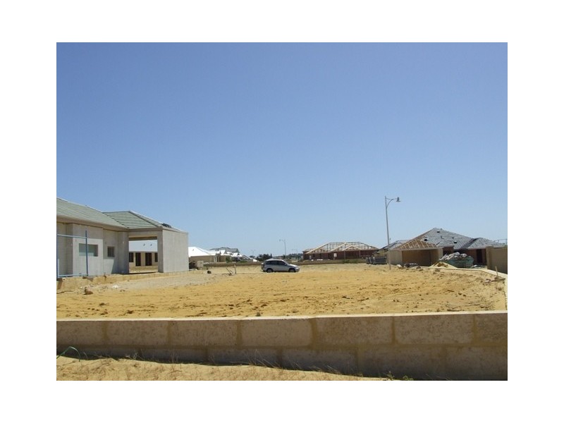 35 Mattingleys Approach, Burns Beach WA 6028