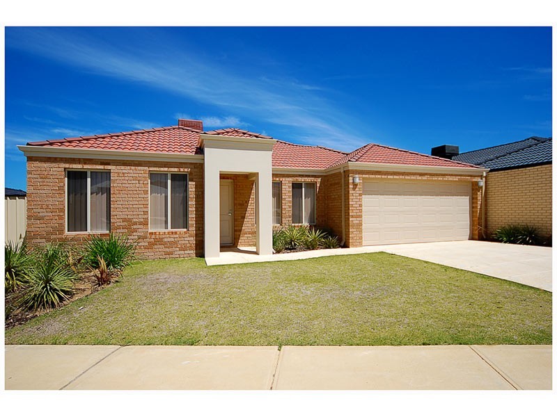 4 Capitol Turn, Clarkson WA 6030