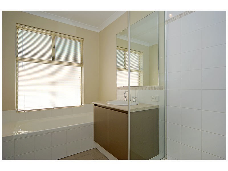 4 Capitol Turn, Clarkson WA 6030
