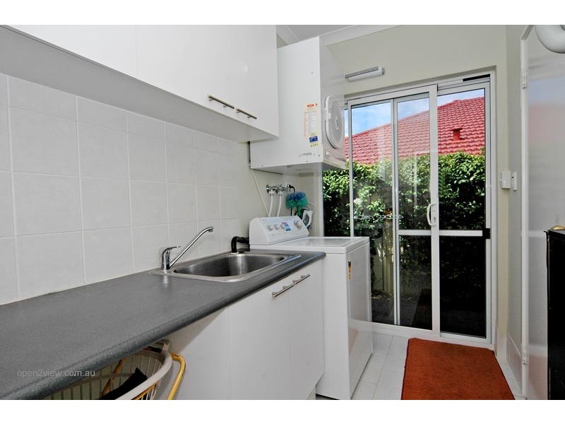 94 Golf Links Drive, Carramar WA 6031