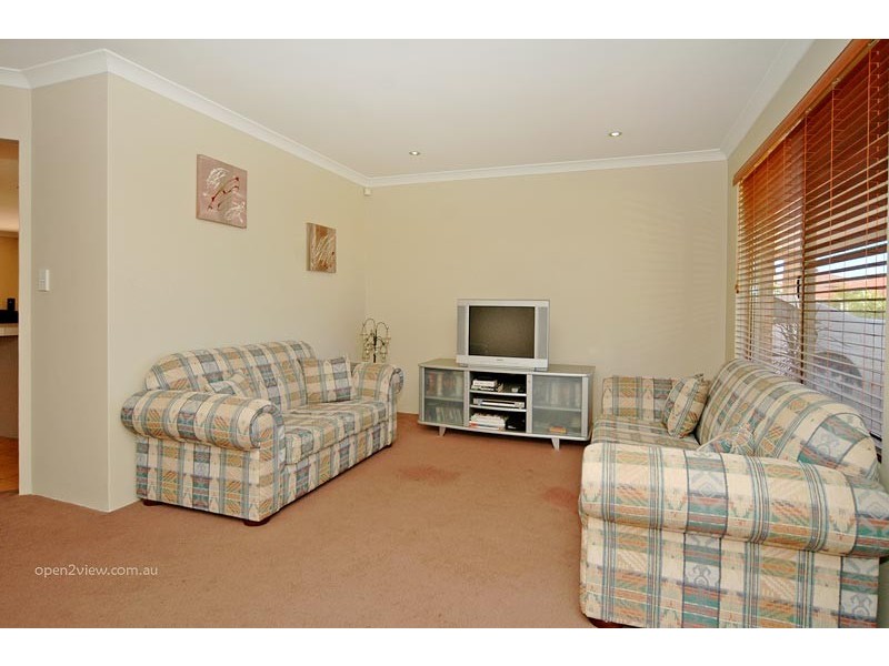 3 Carwoola Cir, Carramar WA 6031