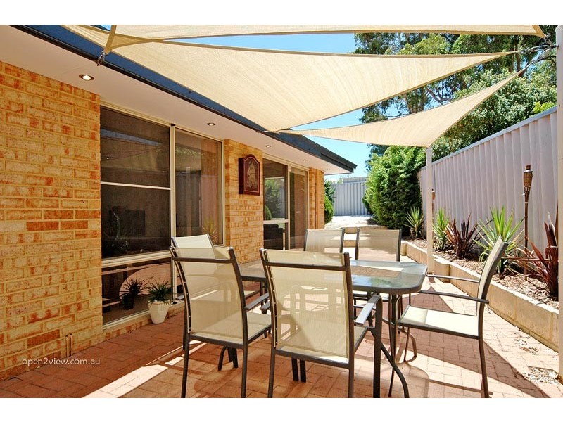 3 Carwoola Cir, Carramar WA 6031