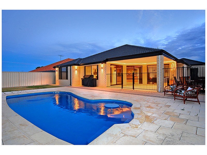 55 Yandella Promenade, Tapping WA 6065