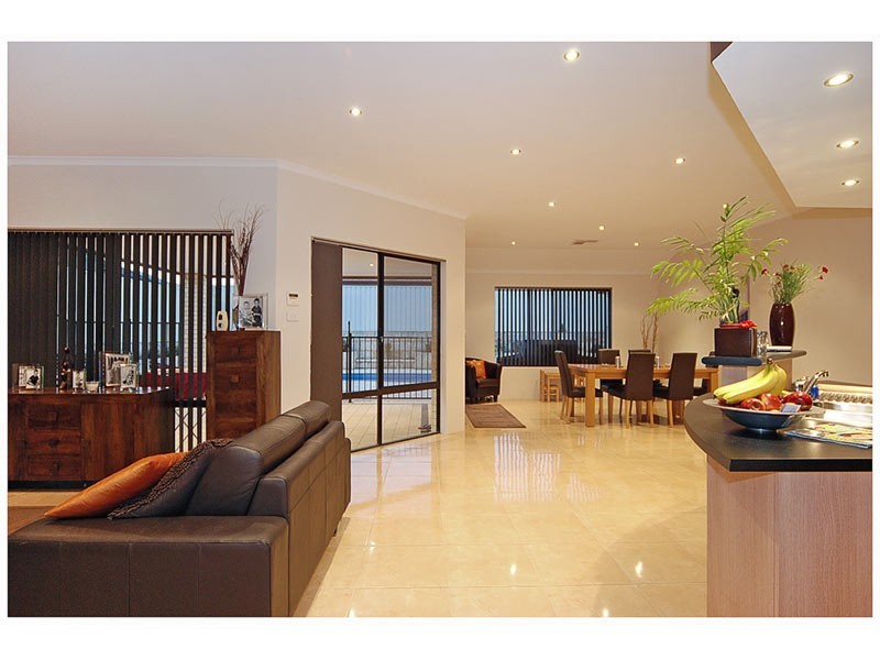 55 Yandella Promenade, Tapping WA 6065