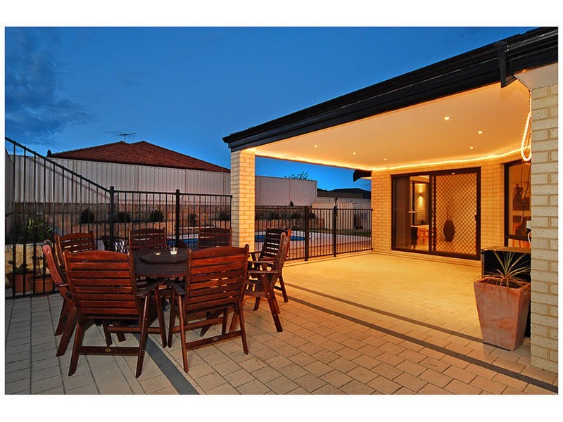 55 Yandella Promenade, Tapping WA 6065