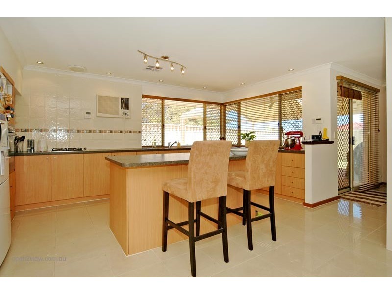 63 Mallina Circuit, Carramar WA 6031