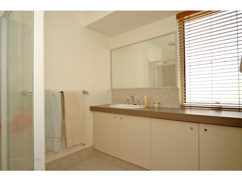 63 Mallina Circuit, Carramar WA 6031