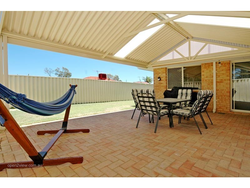 63 Mallina Circuit, Carramar WA 6031