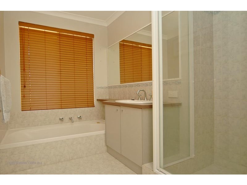 63 Mallina Circuit, Carramar WA 6031