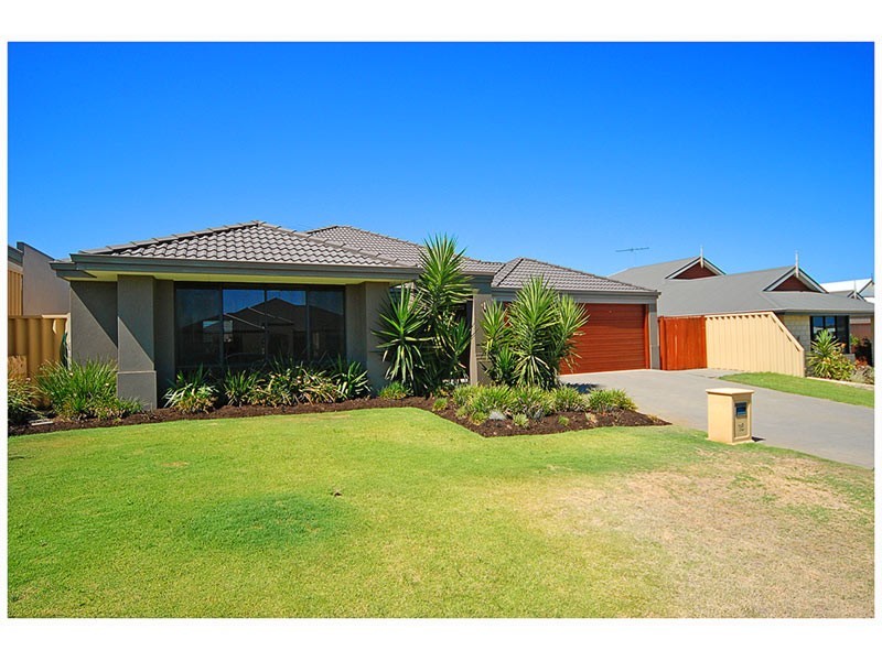 16  Baglione Green, Tapping WA 6065