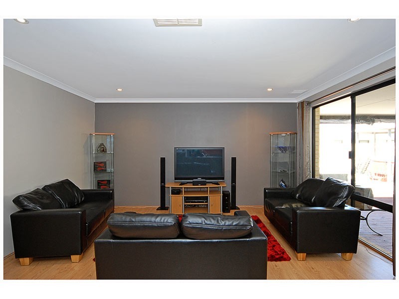 16  Baglione Green, Tapping WA 6065