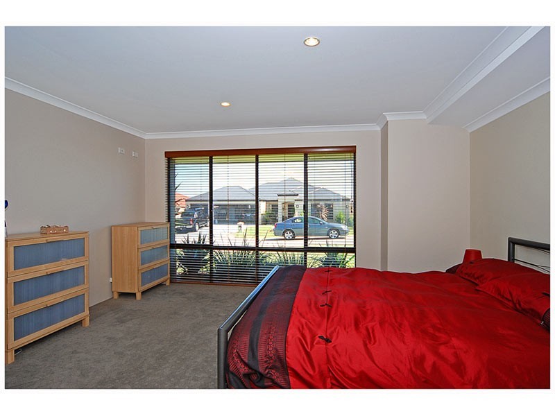 16  Baglione Green, Tapping WA 6065